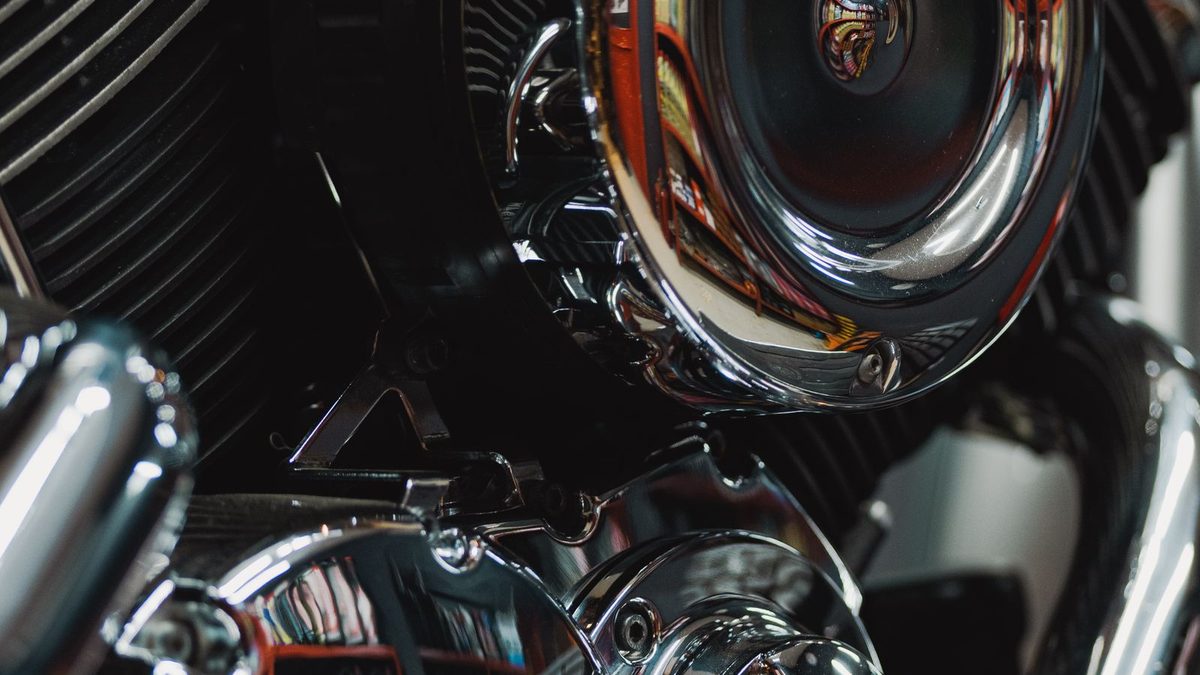 Indian Pursuit motorcycle maintenance — oil service and engine care