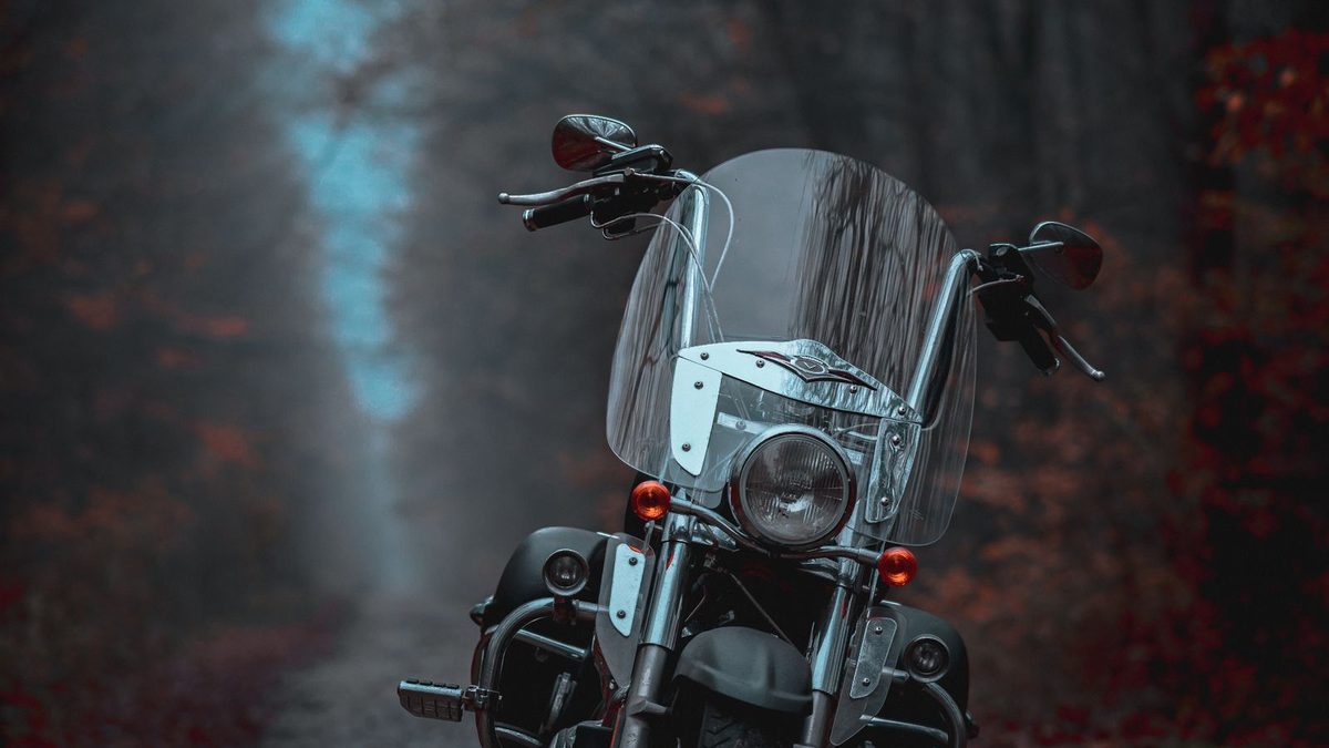Wind Protection on the Indian Pursuit — What Actually Works